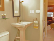 bathroom_rev